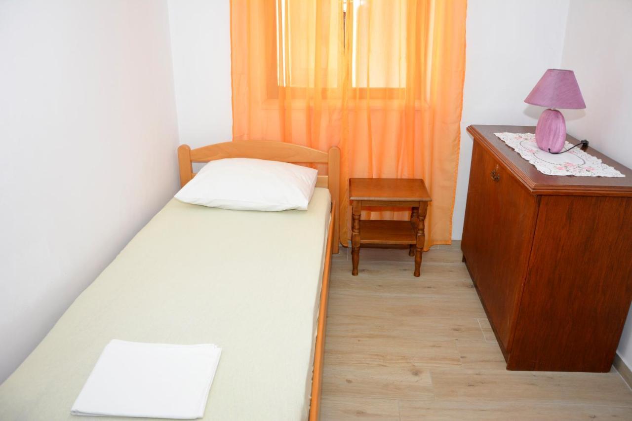 Apartment Ivana Senj  Esterno foto