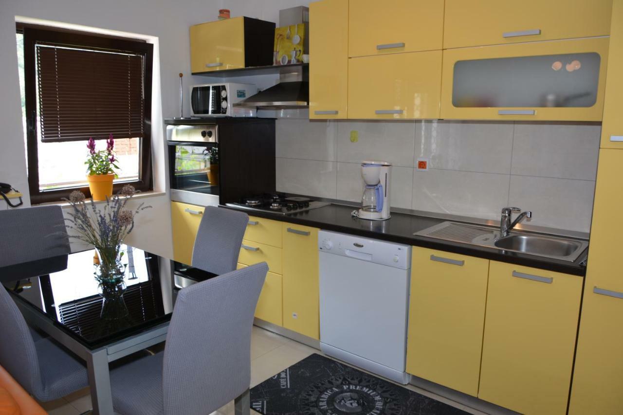 Apartment Ivana Senj  Esterno foto